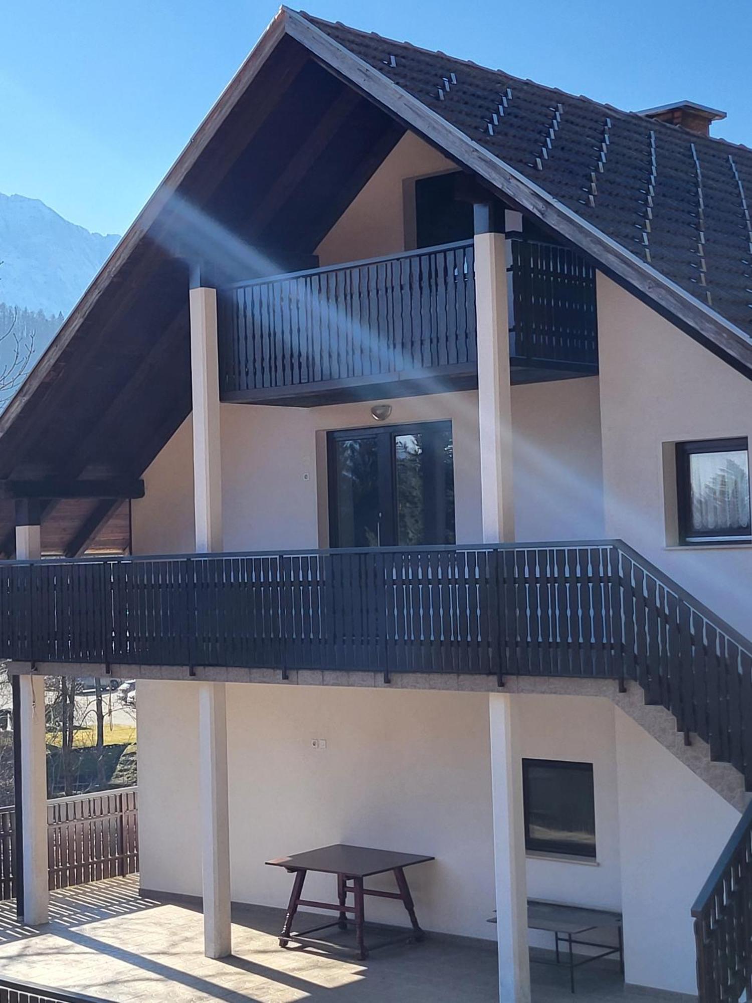 Apartment Dobnikar Kranjska Gora Exterior photo